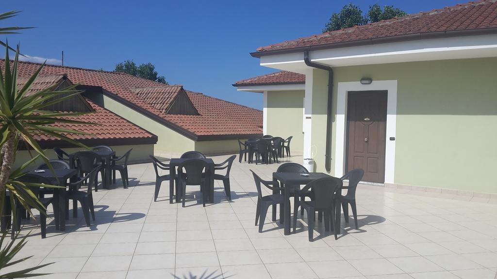 מרינה די סקבוניאה Hotel Miramare מראה חיצוני תמונה