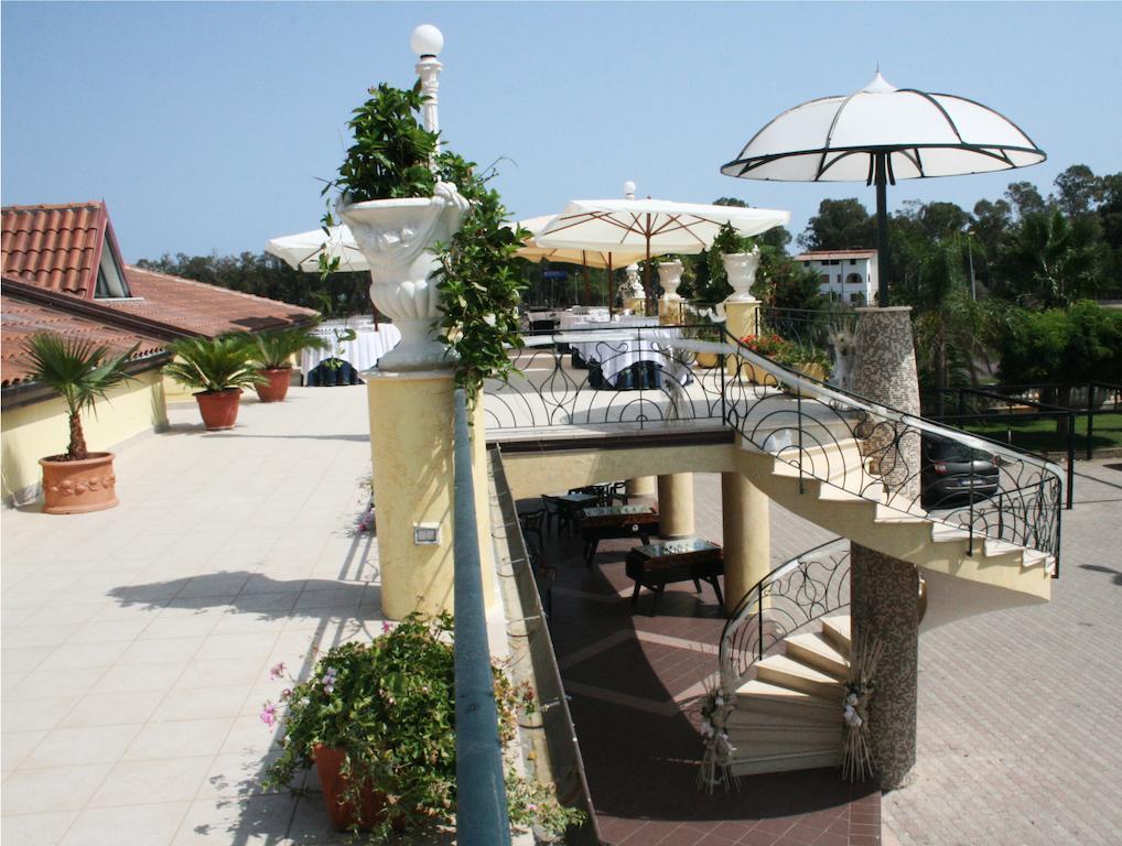 מרינה די סקבוניאה Hotel Miramare מראה חיצוני תמונה